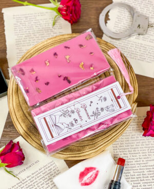 Romance Reader soy wax melt & bookmark set
